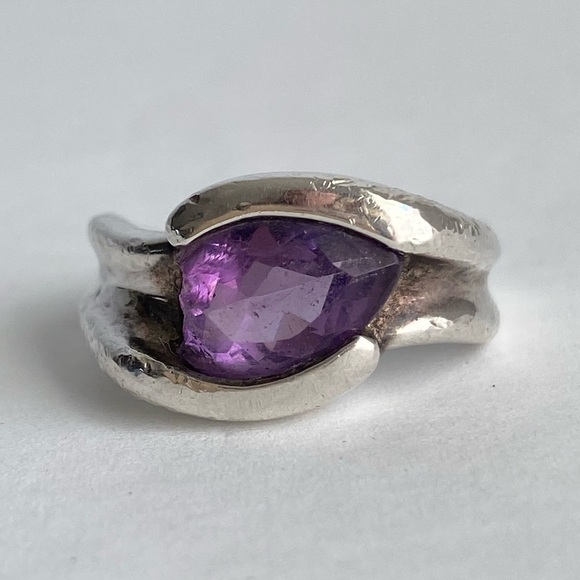 Vintage Cocktail Ring Amethyst Sterling Silver Bypass Band Purple Gemstone 7.75 - Picture 7 of 11